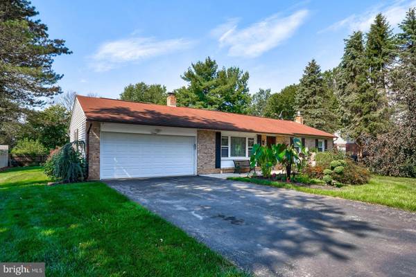 16 CROSSWIND DR, Shrewsbury, PA 17361