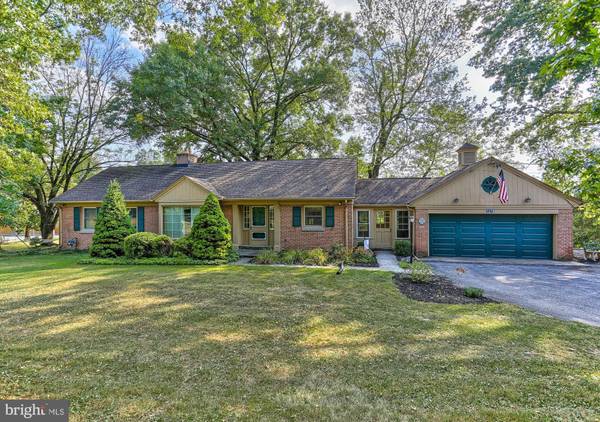 1376 RIDGEWOOD RD, York, PA 17406