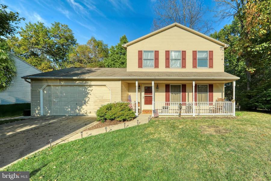 25 HICKORY DR, Manchester, PA 17345