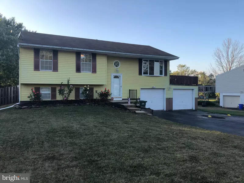 3024 MUIRFIELD RD, Dover, PA 17315