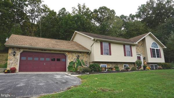 7106 SIMPSON RD, Glen Rock, PA 17327