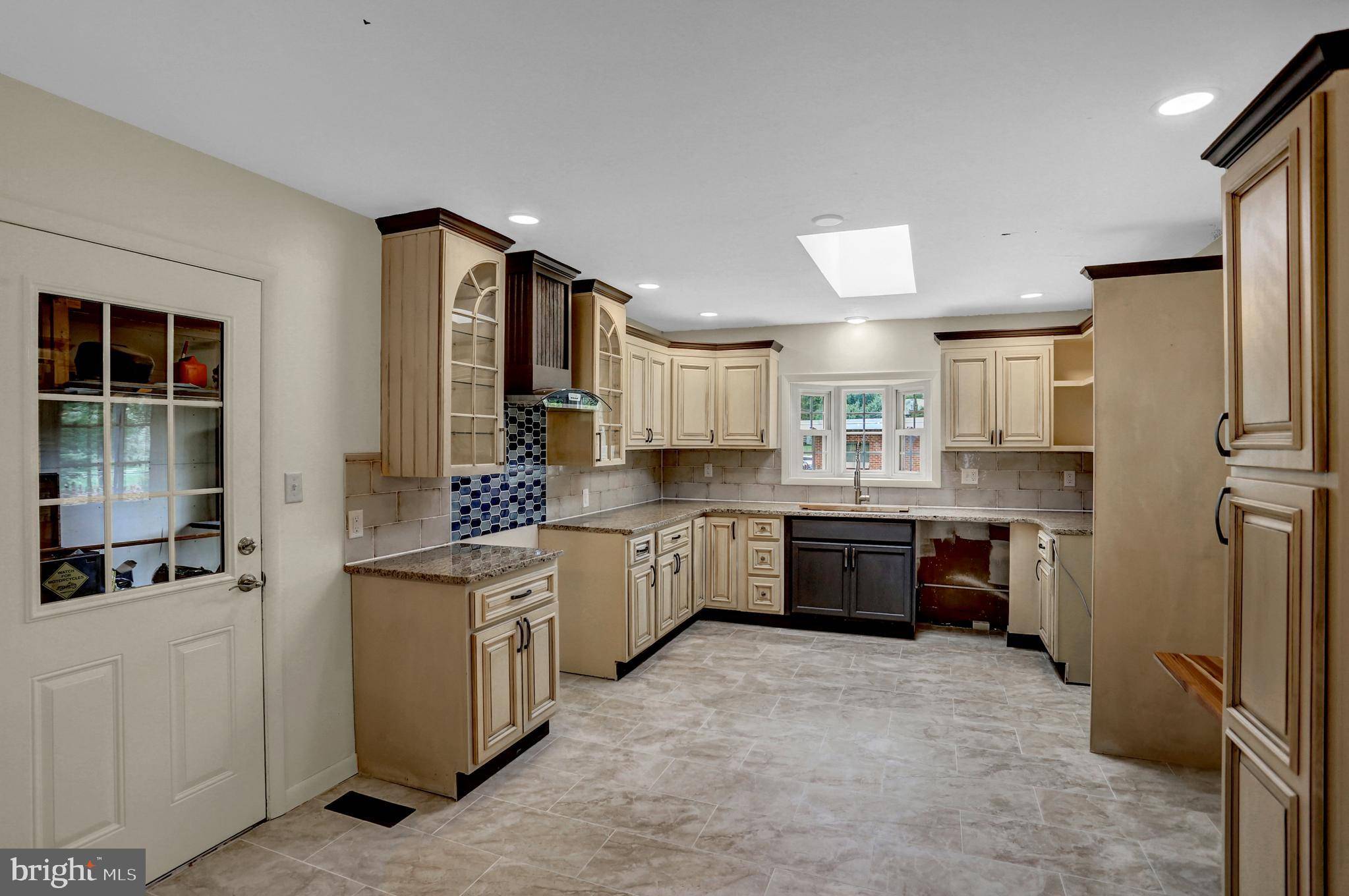 York, PA 17406,130 HAYMARKET CT