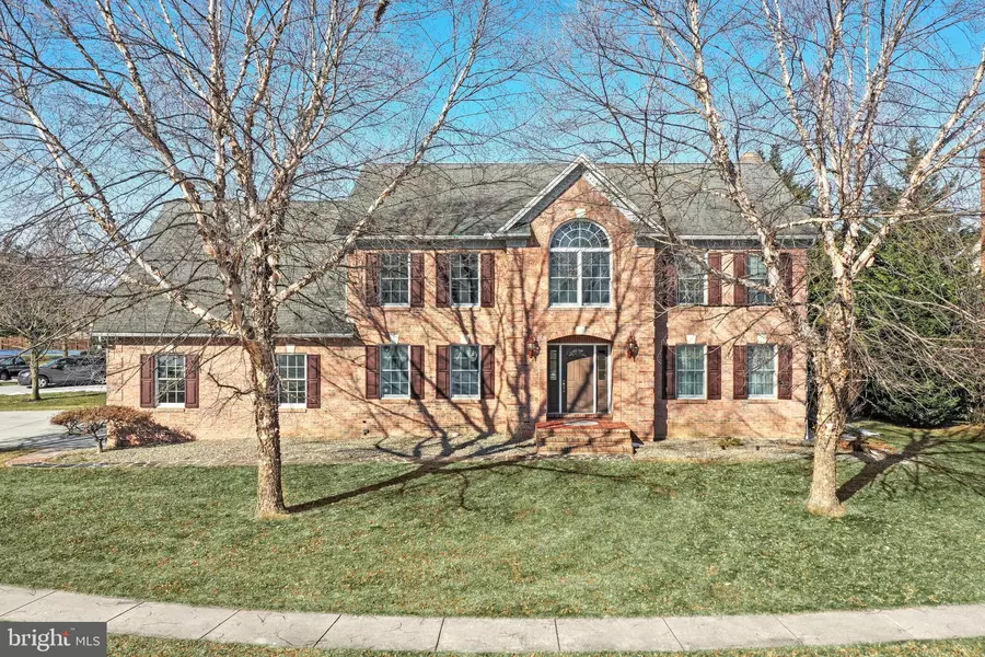 405 STEEPLECHASE CT, Hanover, PA 17331