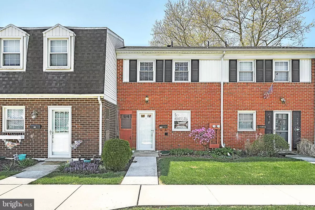 York, PA 17404,716 HARDWICK PL