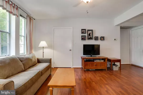 Arlington, VA 22201,1723 N TROY ST #8-403