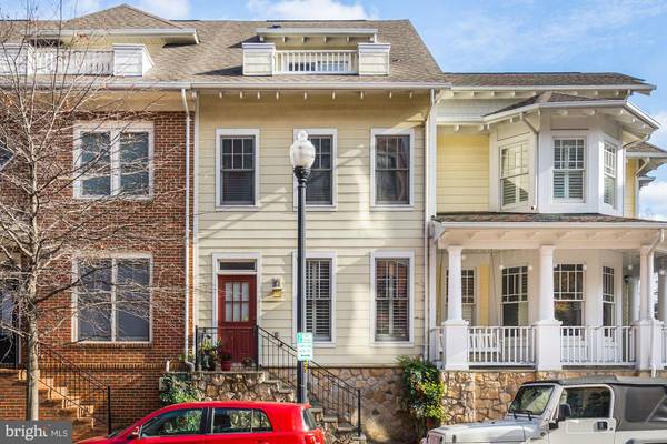 1103 N FILLMORE ST, Arlington, VA 22201