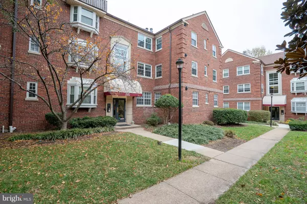 2111 N SCOTT ST #56, Arlington, VA 22209