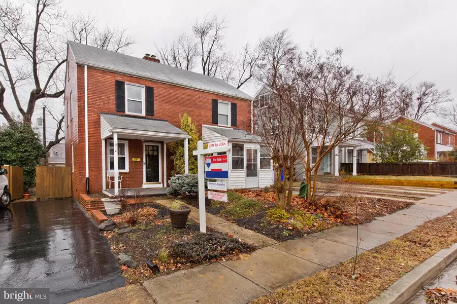 318 S VEITCH ST, Arlington, VA 22204