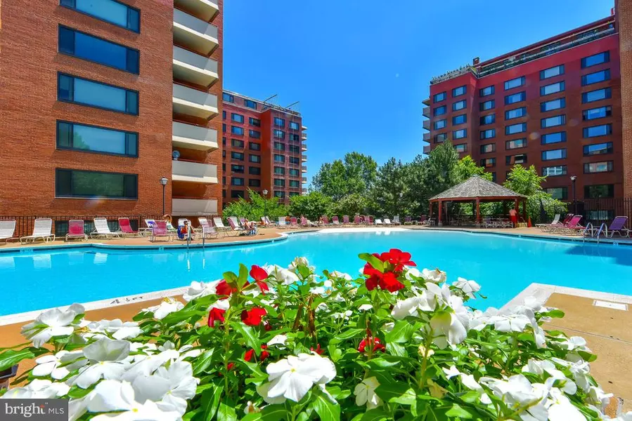 1011 ARLINGTON BLVD #1106, Arlington, VA 22209