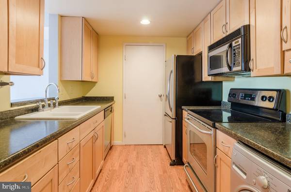 Arlington, VA 22209,1530 KEY BLVD #1205