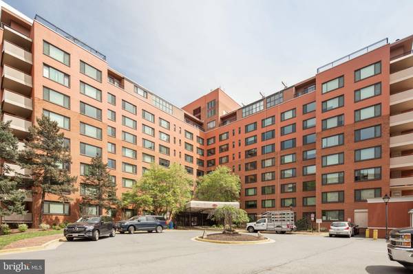 1021 ARLINGTON BLVD #705, Arlington, VA 22209