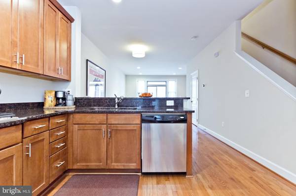 Arlington, VA 22206,2624 S KENMORE