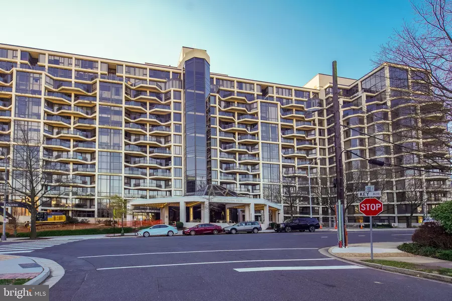 1530 KEY BLVD #827, Arlington, VA 22209