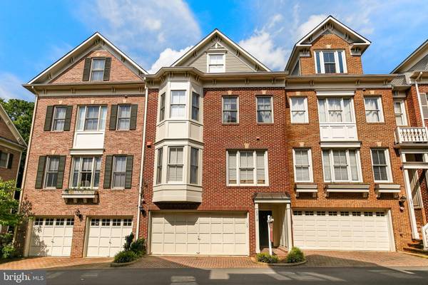 2313 N VAN BUREN CT, Arlington, VA 22205