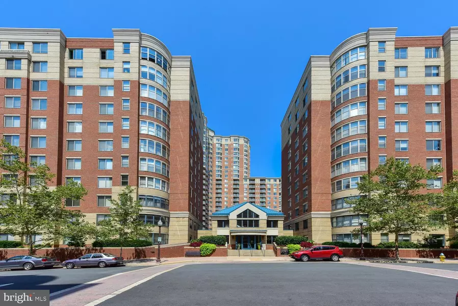 3835 9TH ST N #107W, Arlington, VA 22203