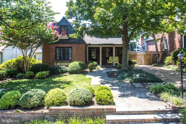 1634 N ABINGDON ST, Arlington, VA 22207