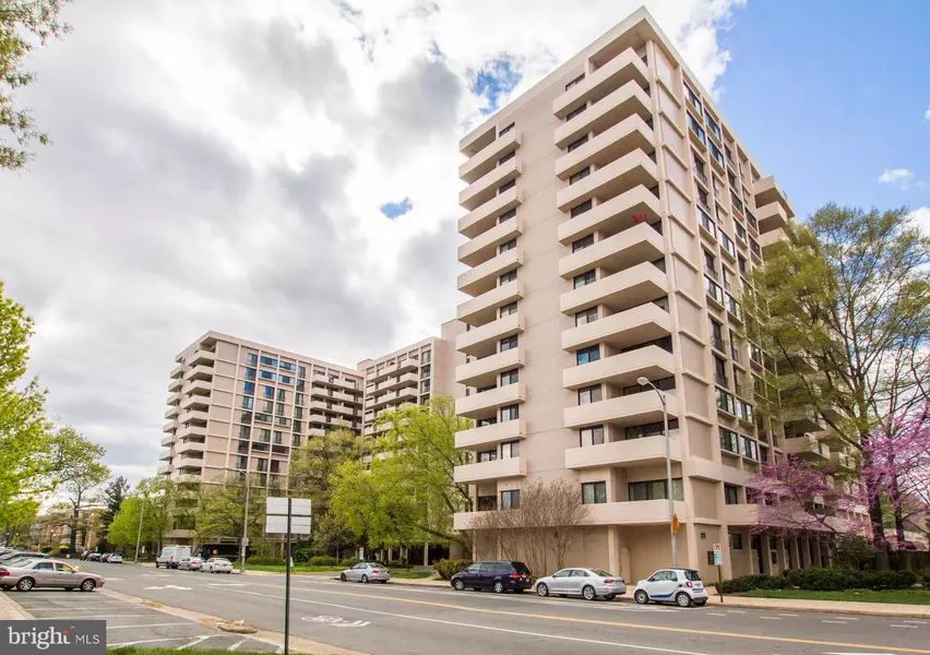 4141 HENDERSON RD #815, Arlington, VA 22203