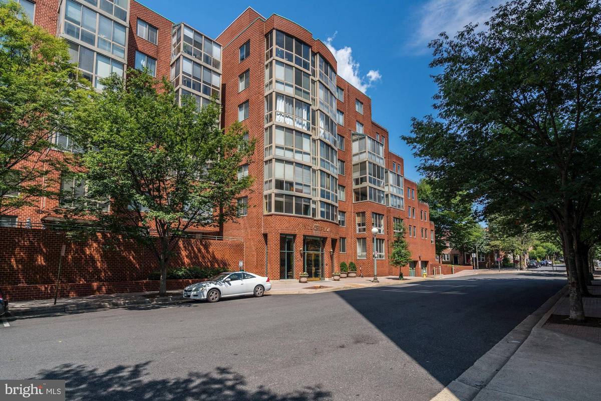 Arlington, VA 22201,1050 N TAYLOR ST #1-404