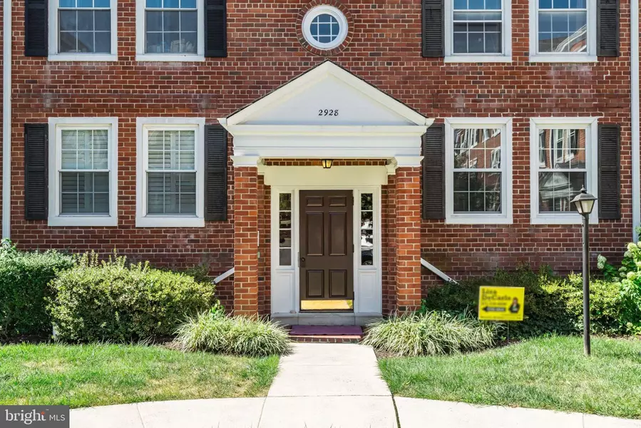 2928 S BUCHANAN ST #A2, Arlington, VA 22206