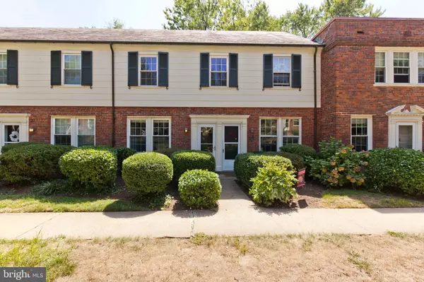 1401 S EDGEWOOD ST #483, Arlington, VA 22204