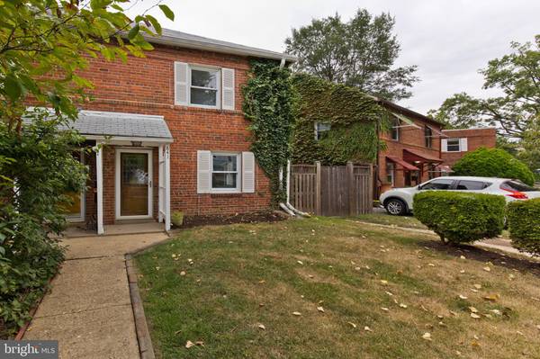 841 S IRVING ST, Arlington, VA 22204