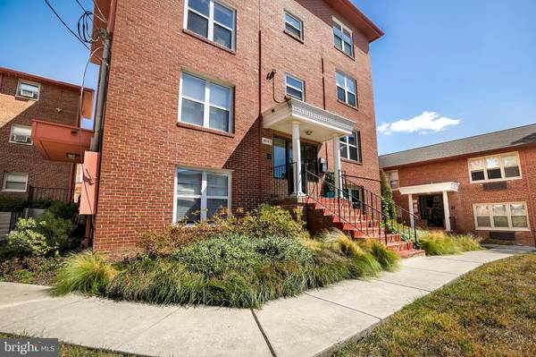 4643 20TH RD N #8, Arlington, VA 22207