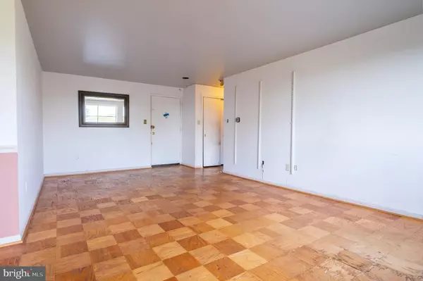 Arlington, VA 22204,750 S DICKERSON ST #314