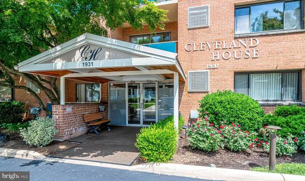 1931 N CLEVELAND ST #401, Arlington, VA 22201