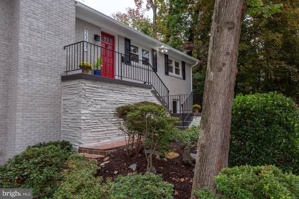 Arlington, VA 22202,2357 S ARLINGTON RIDGE RD