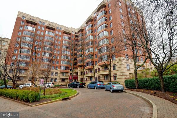 2400 CLARENDON BLVD #1004, Arlington, VA 22201