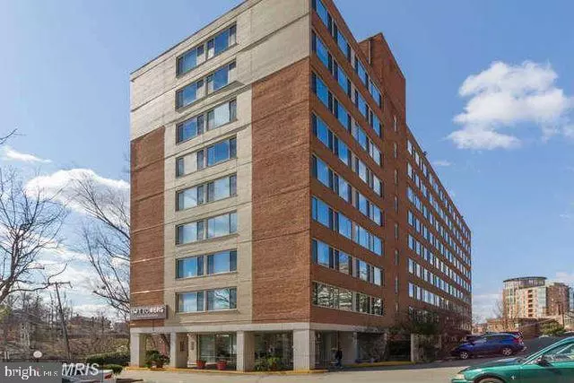 1210 N TAFT ST #209, Arlington, VA 22201