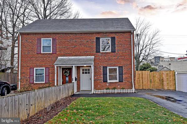 3238 9TH ST S, Arlington, VA 22204