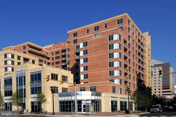 1020 N HIGHLAND ST #905, Arlington, VA 22201