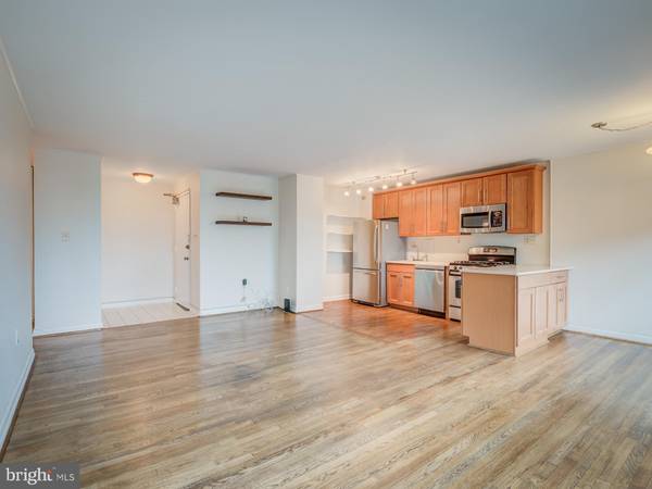 Arlington, VA 22202,1300 S ARLINGTON RIDGE RD #518