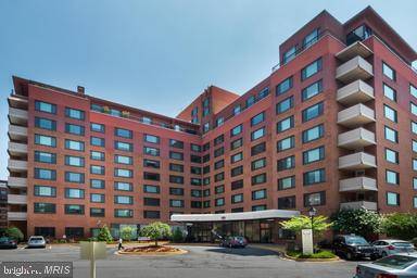 1111 ARLINGTON BLVD #925, Arlington, VA 22209