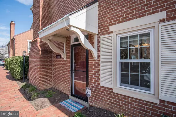 6707 WASHINGTON BLVD #D, Arlington, VA 22205