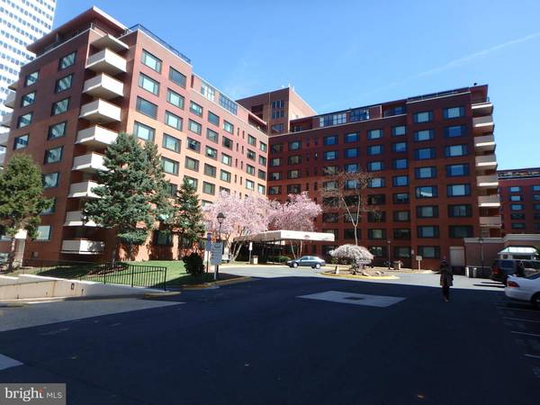 1021 ARLINGTON BLVD #240, Arlington, VA 22209