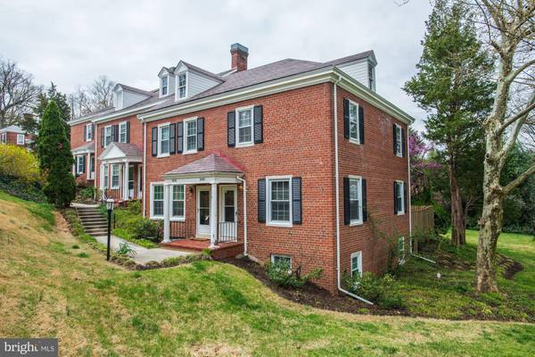 3220 S UTAH ST, Arlington, VA 22206