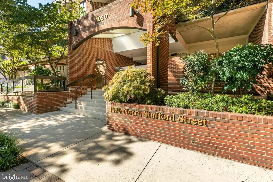 1020 N STAFFORD ST #401, Arlington, VA 22201