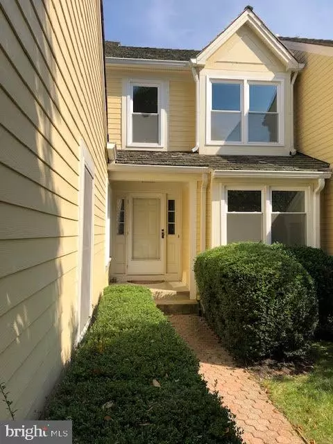 Arlington, VA 22213,3209 N TACOMA ST