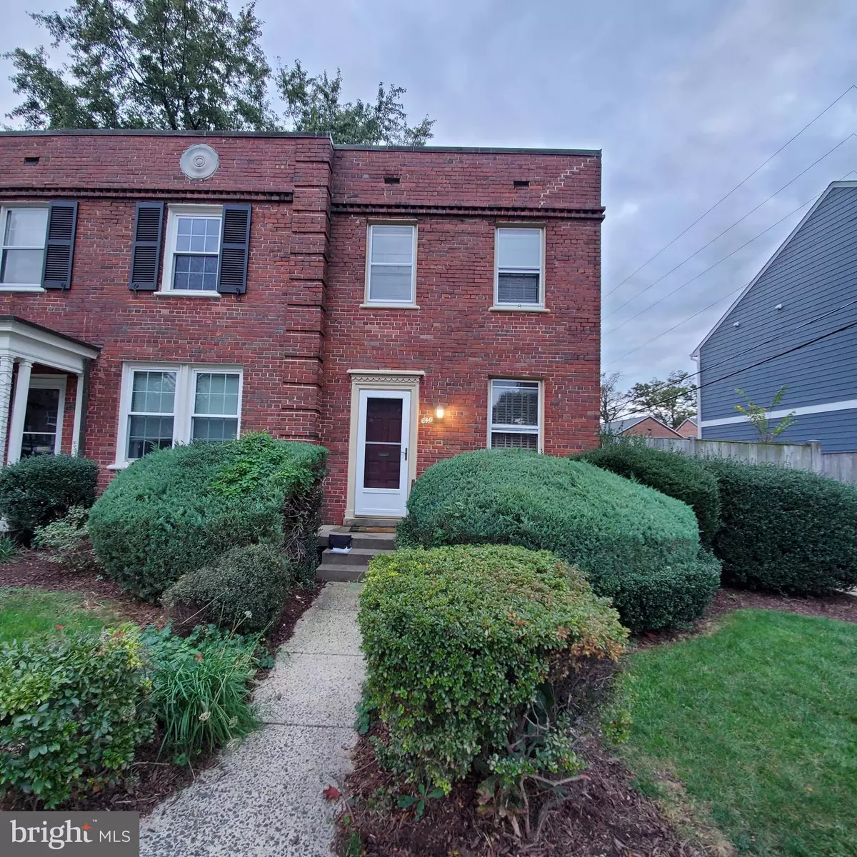 Arlington, VA 22204,2700 16TH ST S #646