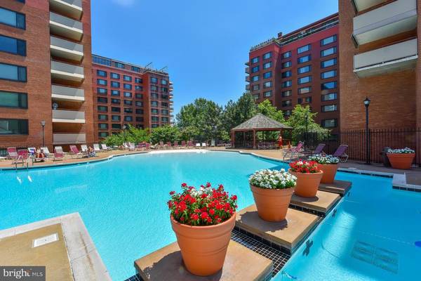 1121 ARLINGTON BLVD #526, Arlington, VA 22209