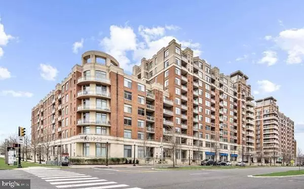 3600 S GLEBE RD #516W, Arlington, VA 22202