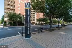 901 N MONROE ST #1015, Arlington, VA 22201