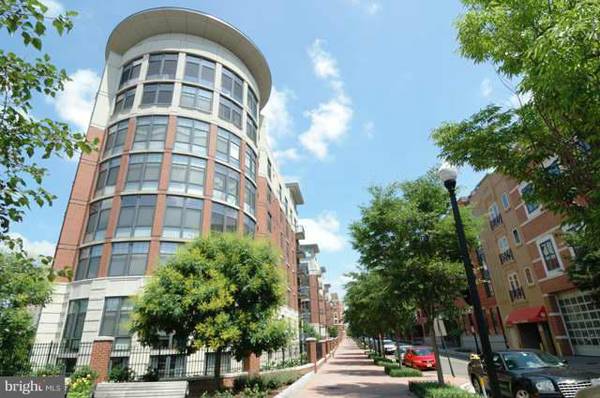 1021 GARFIELD ST N #317, Arlington, VA 22201