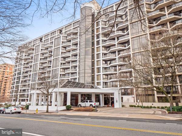 Arlington, VA 22209,1530 KEY BLVD #830