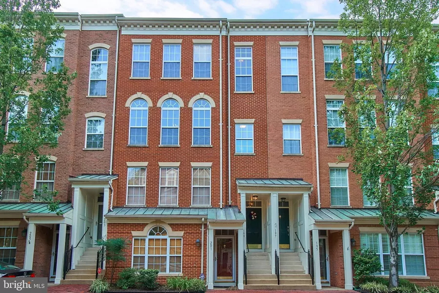 199 MARTIN LN #201, Alexandria, VA 22304