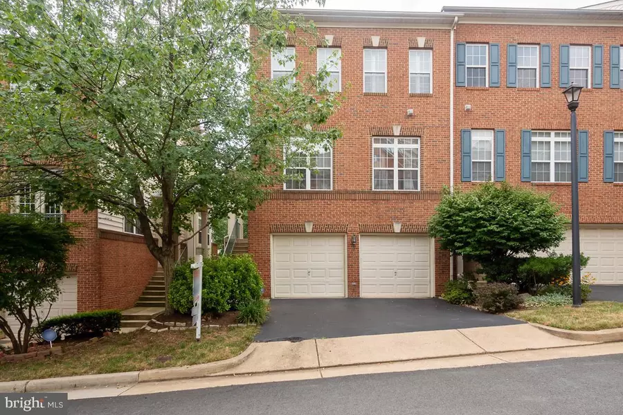 431 CLAYTON LN, Alexandria, VA 22304