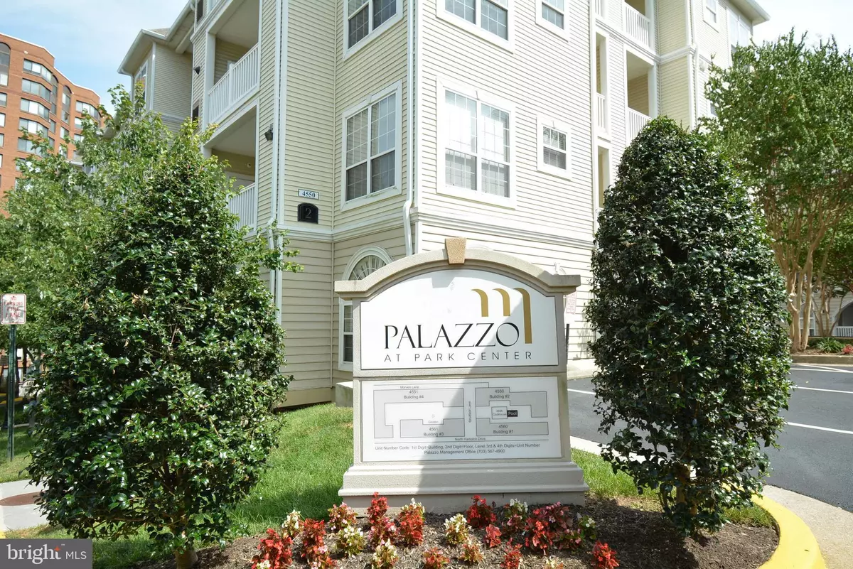 Alexandria, VA 22311,4550 STRUTFIELD LN #2306