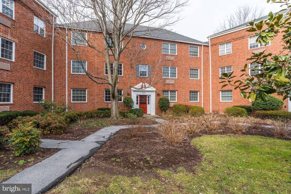 1610 W ABINGDON DR #101, Alexandria, VA 22314